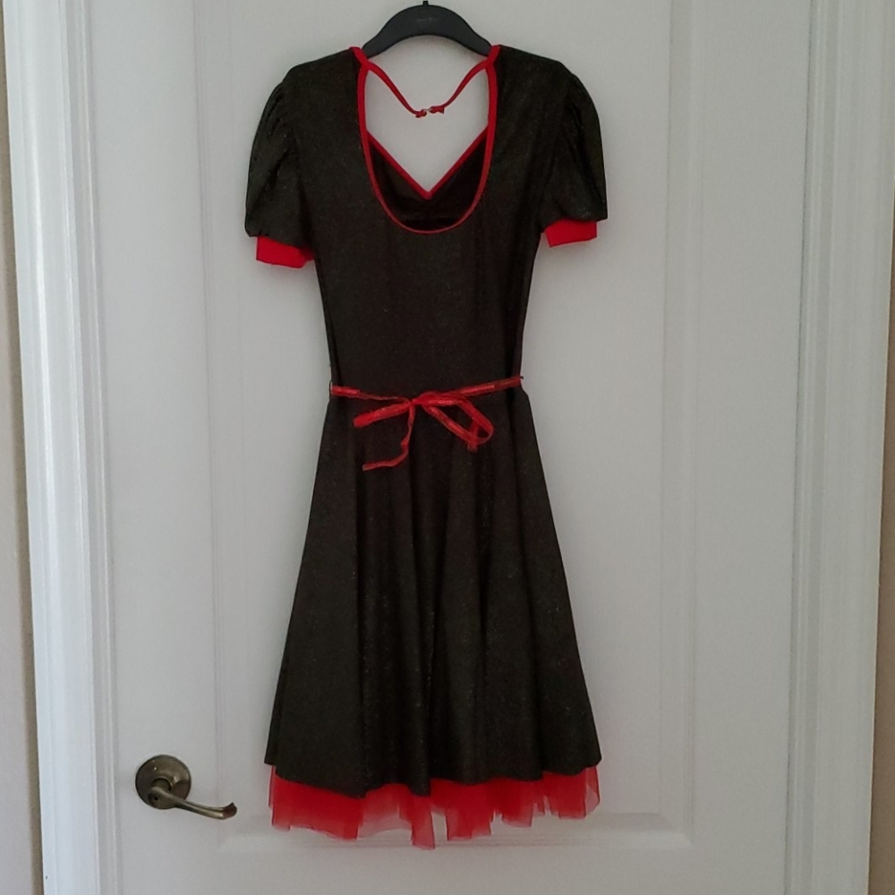 Dress - Picture 2 of 4